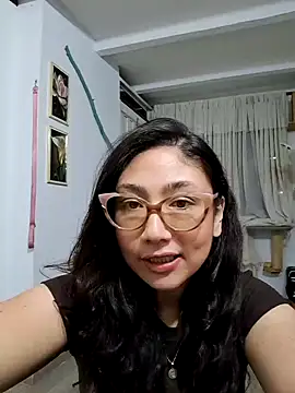 Snapshot of Mia_Ruiz chatting on February 11, 1:20 am Mia Ruiz online show from February 11, 1:20 am