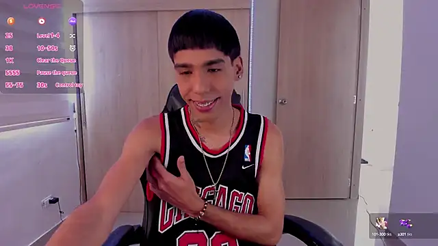 aldrinwhite online show from January 2, 6:56 pm