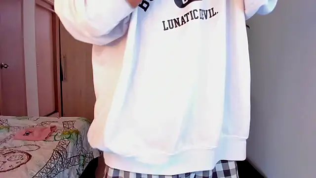 aldrinwhite online show from December 15, 4:00 pm