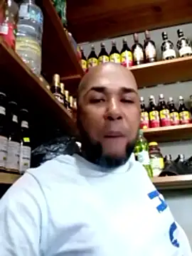 Frankie0880 online show from June 12, 8:08 pm