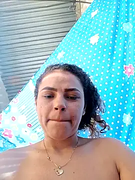 Mommy-Hot online show from March 17, 9:45 pm