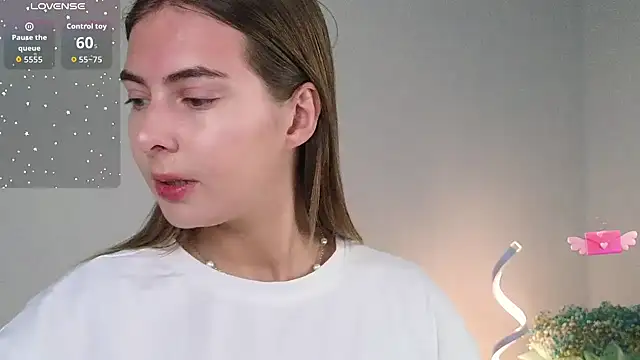 chloi hes online show from October 22, 11:43 am