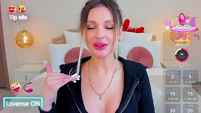 MissLoou online show from March 10, 6:18 am