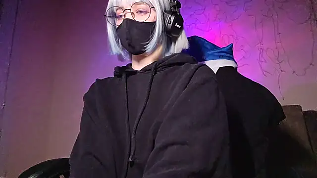 Snapshot of DanaWard chatting on October 23, 8:29 pm DanaWard online show from October 23, 8:29 pm