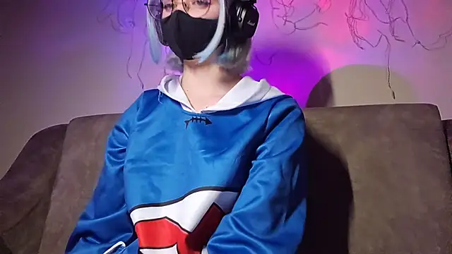 Snapshot of DanaWard chatting on November 1, 10:23 pm DanaWard online show from November 1, 10:23 pm