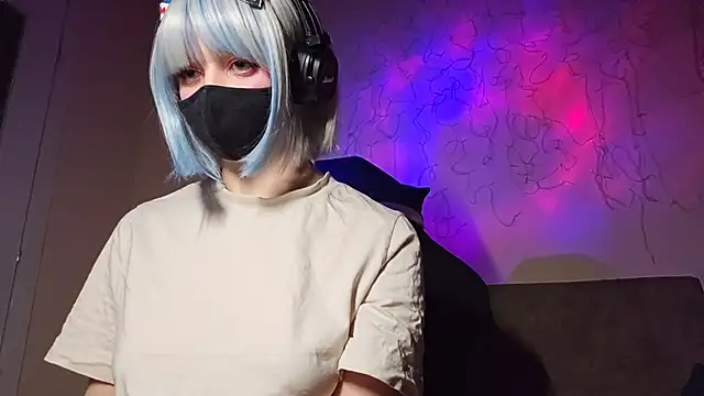 Snapshot of DanaWard chatting on November 3, 10:21 pm DanaWard online show from November 3, 10:21 pm