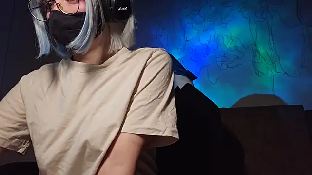 Snapshot of DanaWard chatting on November 21, 9:46 pm DanaWard online show from November 21, 9:46 pm