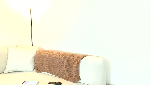 Snapshot of Zoe_Benson chatting on July 31, 12:15 pm Zoe Benson online show from July 31, 12:15 pm