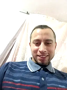 Snapshot of Mich_Stev9524 chatting on November 28, 10:56 pm Mich Stev9524 online show from November 28, 10:56 pm