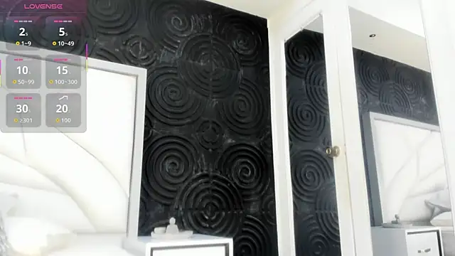 AbigailWilliams  online show from November 19, 11:10 am