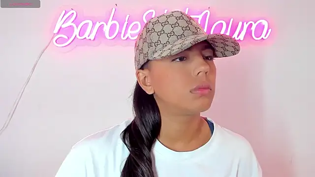 BarbieHotLaura online show from March 20, 6:42 pm