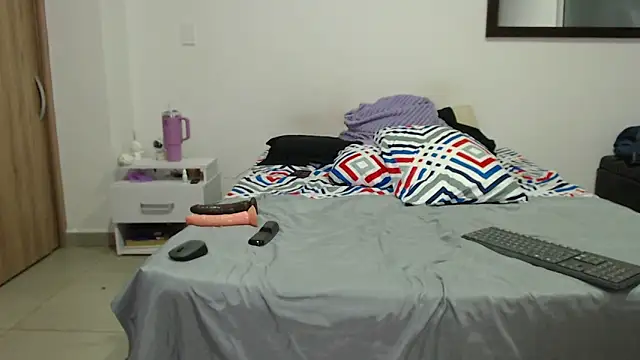 AnnieRoss69 online show from October 30, 11:16 pm