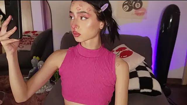 Snapshot of salome-brown chatting on October 17, 12:25 am salome-brown online show from October 17, 12:25 am