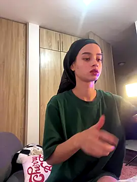 Snapshot of salome-brown chatting on November 16, 3:34 am salome-brown online show from November 16, 3:34 am