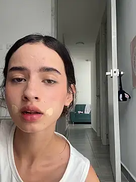 Snapshot of salome-brown chatting on January 14, 7:41 pm salome-brown online show from January 14, 7:41 pm