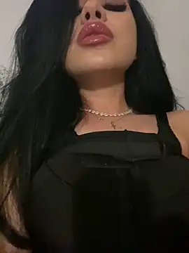 Snapshot of Ameliablack_1 chatting on December 4, 10:08 pm Ameliablack 1 online show from December 4, 10:08 pm