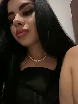 Snapshot of Ameliablack_1 chatting on December 14, 8:51 pm Ameliablack 1 online show from December 14, 8:51 pm