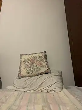 Snapshot of Ameliablack_1 chatting on December 18, 1:26 am Ameliablack 1 online show from December 18, 1:26 am