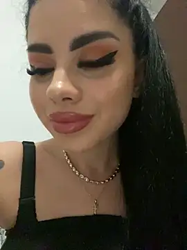 Snapshot of Ameliablack_1 chatting on December 22, 2:06 am Ameliablack 1 online show from December 22, 2:06 am