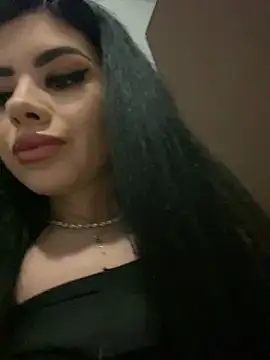 Snapshot of Ameliablack_1 chatting on December 22, 8:47 pm Ameliablack 1 online show from December 22, 8:47 pm