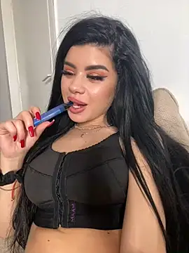 Snapshot of Ameliablack_1 chatting on January 2, 3:58 am Ameliablack 1 online show from January 2, 3:58 am