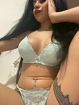 Snapshot of Ameliablack_1 chatting on January 14, 1:36 am Ameliablack 1 online show from January 14, 1:36 am