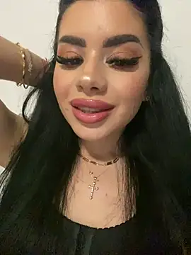 Snapshot of Ameliablack_1 chatting on February 8, 5:18 pm Ameliablack 1 online show from February 8, 5:18 pm