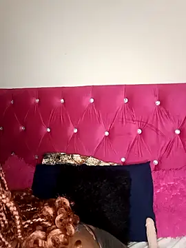 Snapshot of SexyHipsStar chatting on November 23, 9:47 pm SexyHipsStar online show from November 23, 9:47 pm