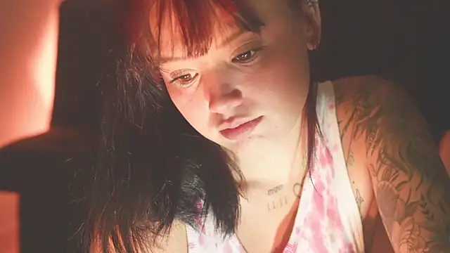 LorenRosse online show from June 28, 11:33 pm