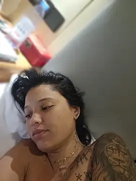 LorenRosse online show from August 4, 2:26 am