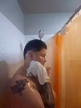 Snapshot of DevilDahm chatting on February 11, 2:02 pm DevilDahm online show from February 11, 2:02 pm