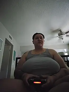 Snapshot of DevilDahm chatting on November 14, 7:45 pm DevilDahm online show from November 14, 7:45 pm