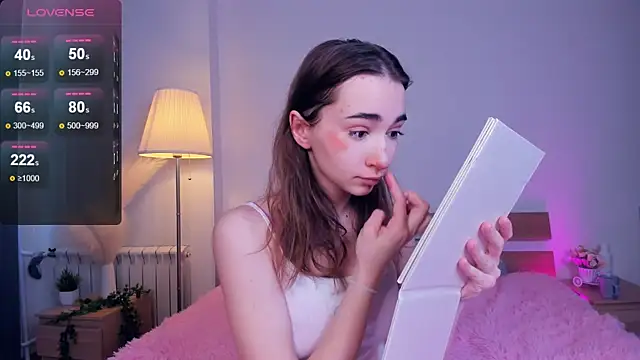 PollyBeev online show from March 8, 11:05 am