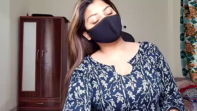 Hoty-Shivangi online show from March 14, 10:32 am