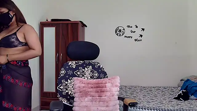 Hoty-Shivangi online show from March 15, 7:36 am