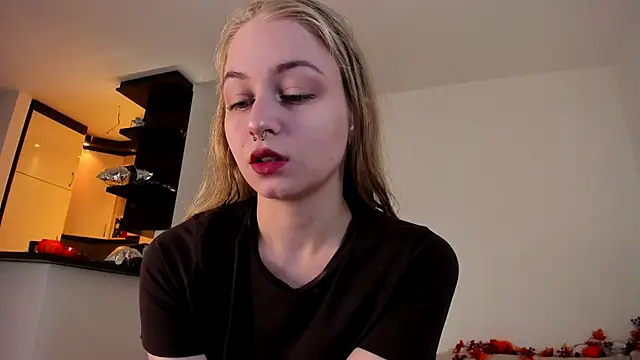 MiaMews online show from September 20, 10:38 am