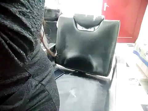 Snapshot of aarushi_sharmaa chatting on February 11, 4:46 pm aarushi sharmaa online show from February 11, 4:46 pm