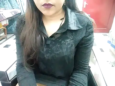 Snapshot of aarushi_sharmaa chatting on February 16, 5:04 pm aarushi sharmaa online show from February 16, 5:04 pm