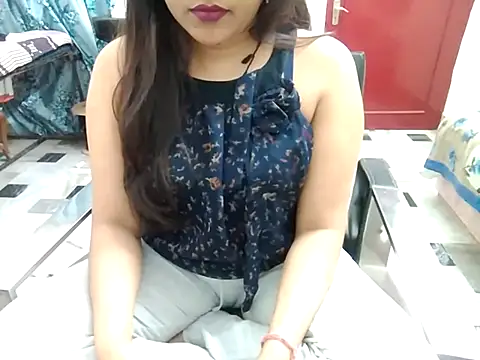 Snapshot of aarushi_sharmaa chatting on February 20, 2:24 pm aarushi sharmaa online show from February 20, 2:24 pm