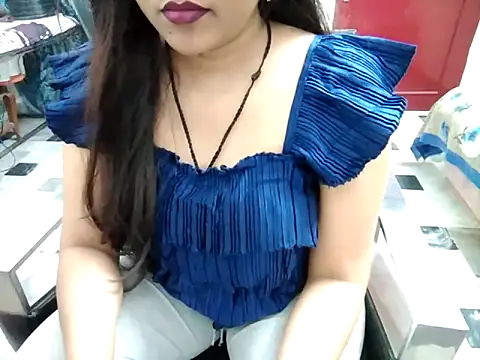 Snapshot of aarushi_sharmaa chatting on March 2, 5:12 am aarushi sharmaa online show from March 2, 5:12 am