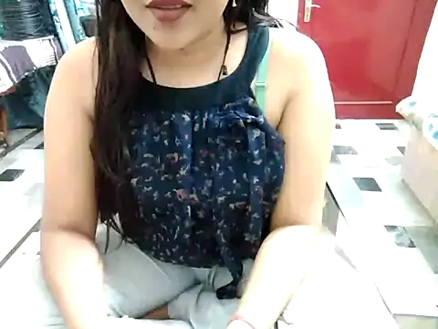 Snapshot of aarushi_sharmaa chatting on March 16, 5:17 pm aarushi sharmaa online show from March 16, 5:17 pm