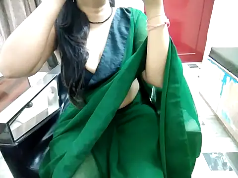 Snapshot of aarushi_sharmaa chatting on September 13, 3:39 am aarushi sharmaa online show from September 13, 3:39 am