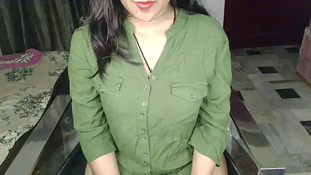 Snapshot of aarushi_sharmaa chatting on November 21, 4:38 pm aarushi sharmaa online show from November 21, 4:38 pm