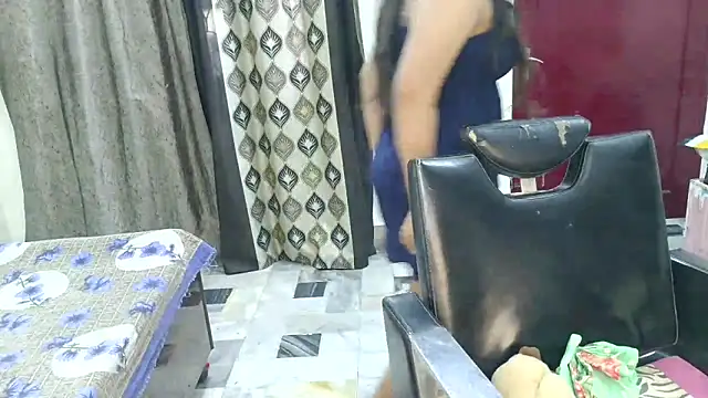 Snapshot of aarushi_sharmaa chatting on November 29, 4:26 am aarushi sharmaa online show from November 29, 4:26 am