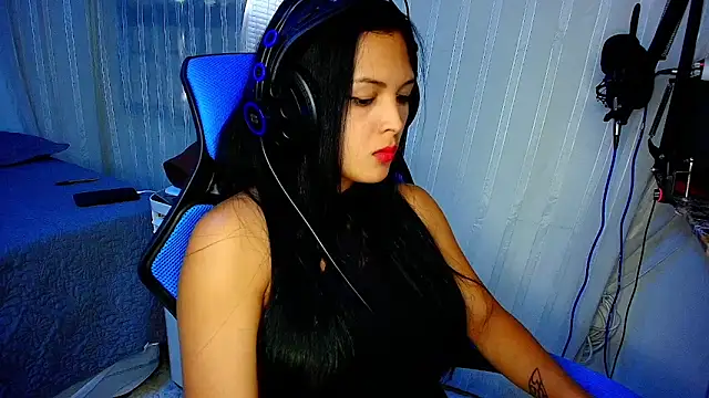 Snapshot of MOMMYJEVAA chatting on March 11, 8:53 pm MOMMYJEVAA online show from March 11, 8:53 pm