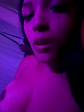 Snapshot of MOMMYJEVAA chatting on November 17, 9:59 am MOMMYJEVAA online show from November 17, 9:59 am