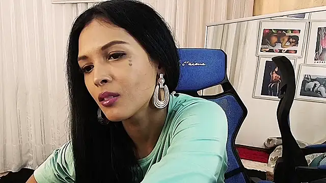 Snapshot of MOMMYJEVAA chatting on November 26, 8:54 pm MOMMYJEVAA online show from November 26, 8:54 pm