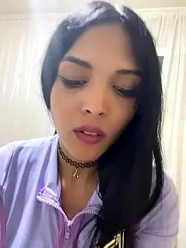 Snapshot of MOMMYJEVAA chatting on December 2, 3:45 am MOMMYJEVAA online show from December 2, 3:45 am