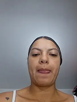 Snapshot of Daila_20_ chatting on November 22, 1:10 pm Daila 20 online show from November 22, 1:10 pm