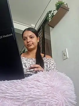 Snapshot of Daila_20_ chatting on March 4, 8:37 pm Daila 20 online show from March 4, 8:37 pm